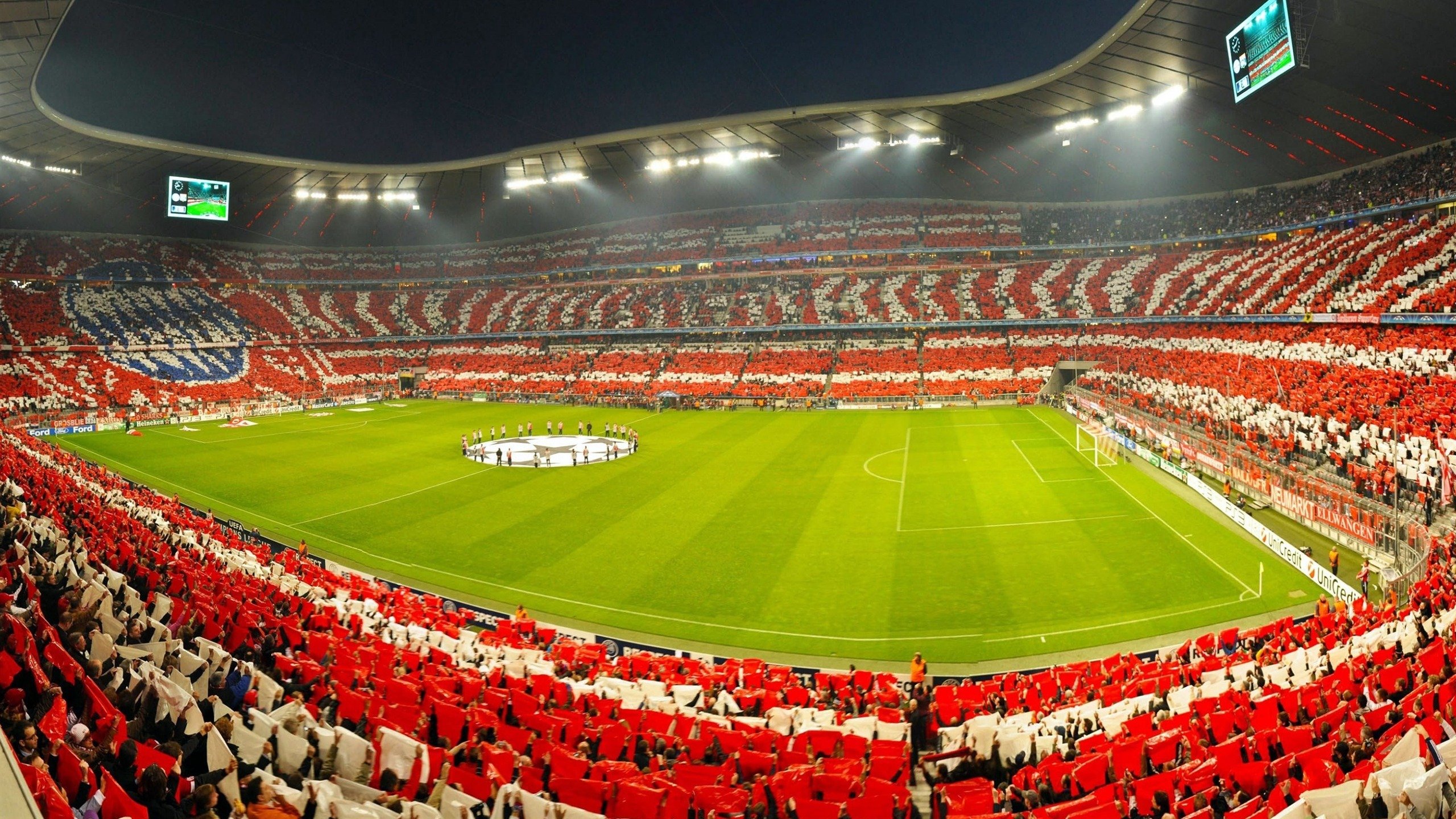 开云体育中国官网-突发事故：赛道上的突发意外全纪录，突发事件真实案例